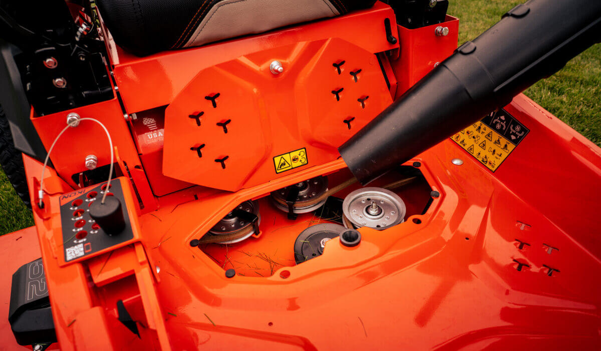 picture of ariens IKON mower